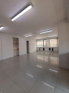 Oficina En Arriendo En Medellin En El Poblado A107639, 90 mt2