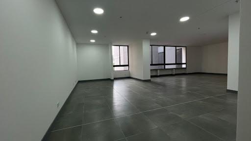 Oficina En Arriendo En Medellin A157888, 96 mt2