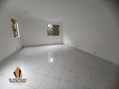 Oficina En Arriendo En Medellin En Suramericana A162388, 30 mt2