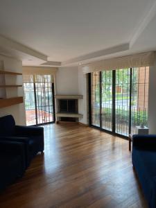 Apartaestudio En Venta En Bogota En Chico Reservado V122571, 50 mt2