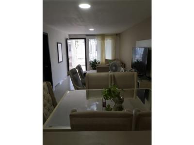 VENDO APARTAMENTO TIPO CASA BARRIO EL CARMEN, 91 mt2, 3 habitaciones