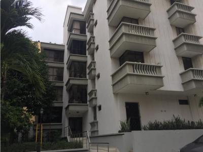 SE VENDE APARTAMENTO EN VILLA COUNTRY, 156 mt2, 3 habitaciones