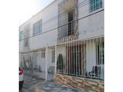 Se Vende Apartamento tipo casa en Nueva Granada, 82 mt2, 3 habitaciones