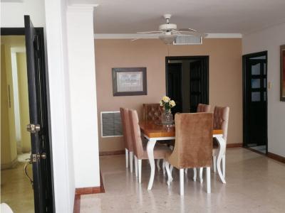 SE VENDE APTO EN ALTO PRADO, 150 mt2, 3 habitaciones