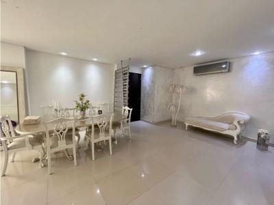 Apartamento en venta, sector Riomar., 147 mt2, 3 habitaciones