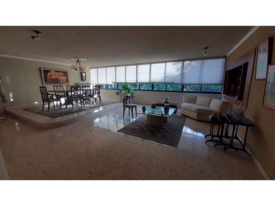 Apartamento en venta, sector El Golf., 280 mt2, 3 habitaciones