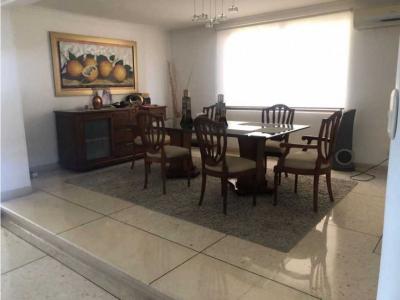 SE VENDE AMPLIO APARTAMENTO VILLA COUNTRY, 271 mt2, 3 habitaciones