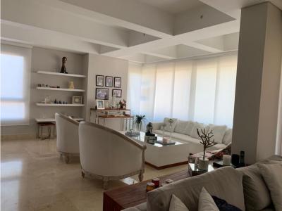 Apartamento en venta El Golf, 210 mt2, 3 habitaciones