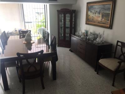 Apto en venta B/quilla barrio Alto prado, 270 mt2, 3 habitaciones