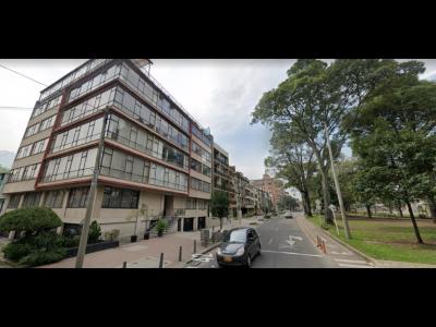 VENTA DE HERMOSO APARTAMENTO REMODELADO EN PARK WAY!! AC, 121 mt2, 3 habitaciones