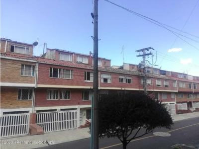 Apartamento en  Cedro Golf(Bogota) CB: 24-649, 46 mt2, 2 habitaciones
