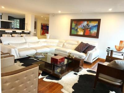 Apartamento En Venta En Bogota En Los Rosales V60181, 220 mt2, 3 habitaciones