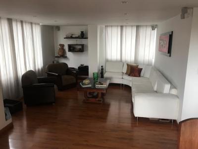 Venta De Apartamento En Bogota, 219 mt2, 3 habitaciones