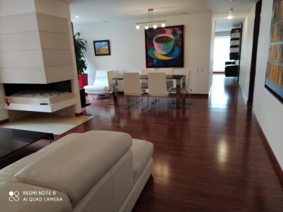 Apartamento En Venta En Bogota En Santa Barbara Central Usaquen V9134, 151 mt2, 3 habitaciones