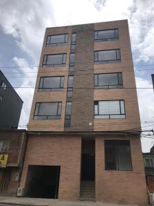 Apartamento En Venta En Bogota En Engativa Centro V13656, 62 mt2, 2 habitaciones