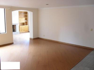 Apartamento En Venta En Bogota En Chiconavarra V30116, 135 mt2, 3 habitaciones