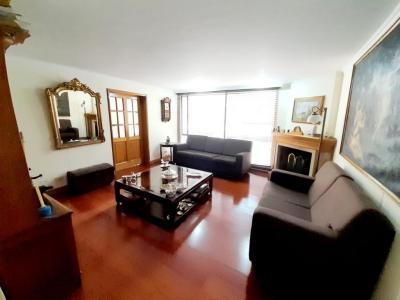 Apartamento En Venta En Bogota En El Chico V38673, 193 mt2, 3 habitaciones