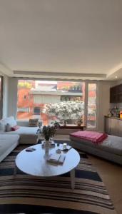 Apartamento En Venta En Bogota En Chico Reservado V100222, 244 mt2, 3 habitaciones