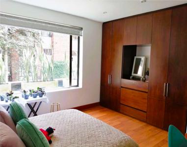 Apartamento En Venta En Bogota En Los Rosales V131542, 185 mt2, 3 habitaciones