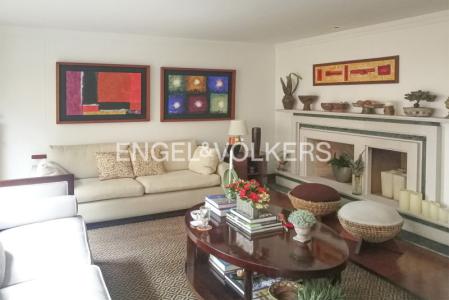 Apartamento En Venta En Bogota En Los Rosales V140111, 225 mt2, 3 habitaciones