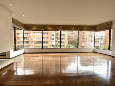 Apartamento En Venta En Bogota En Los Rosales V156480, 218 mt2, 3 habitaciones