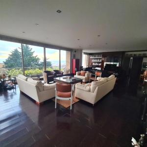 Apartamento En Venta En Bogota En Los Rosales V158125, 305 mt2, 3 habitaciones