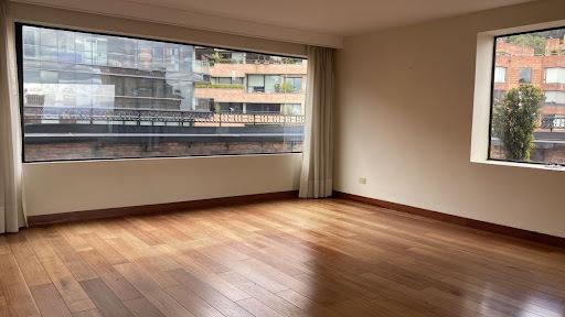 Venta De Apartamento En Bogota, 570 mt2, 4 habitaciones