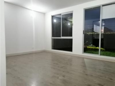 Amplio Apartamento en Venta, Conjunto Cerrado, Granjitas Cajica, 72 mt2, 3 habitaciones