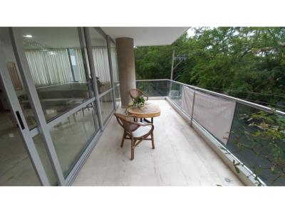 VENTA DE EXCELENTE  APARTAMENTO EN EL OESTE DE CALI, 233 mt2, 3 habitaciones