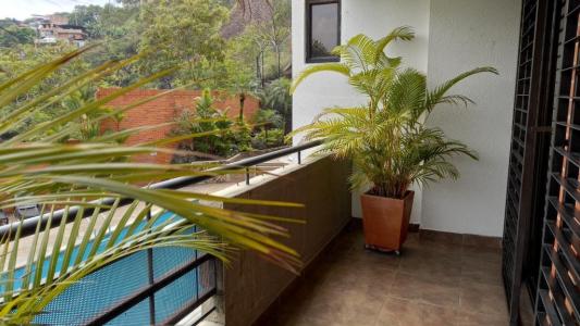 Apartamento En Venta En Cali En Aguacatal V46249, 180 mt2, 3 habitaciones