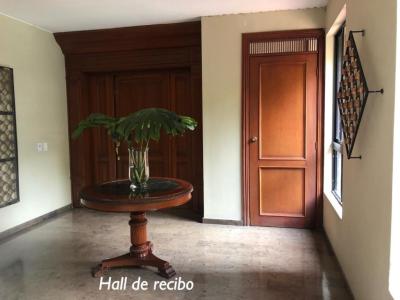 Apartamento En Venta En Cali En Aguacatal V54543, 300 mt2, 3 habitaciones