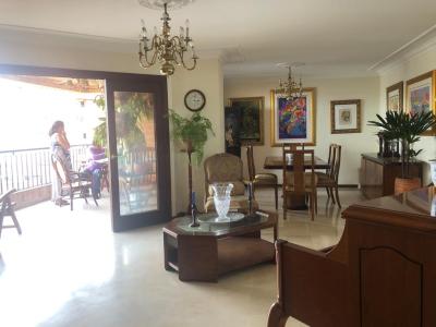 Apartamento En Venta En Cali En Juanambu V54551, 175 mt2, 3 habitaciones
