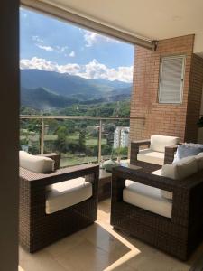 Apartamento En Venta En Cali En Aguacatal V54576, 210 mt2, 3 habitaciones