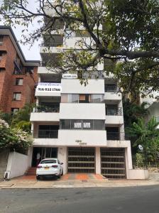 Apartamento En Venta En Cali En Santa Teresita V54654, 137 mt2, 3 habitaciones