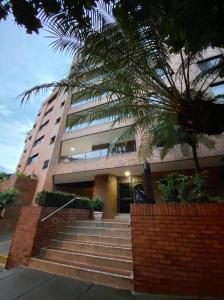 Apartamento En Venta En Cali En Santa Rita V55233, 250 mt2, 3 habitaciones