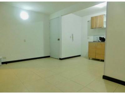 SE VENDE APARTAMENTO PASEO DE LA ALAMEDA, CW7218644 MIP, 65 mt2, 3 habitaciones