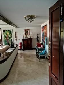 Apartamento En Venta En Cali En Normandia V6764, 280 mt2, 4 habitaciones