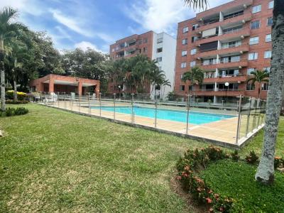 Apartamento En Venta En Cali En La Hacienda V6782, 98 mt2, 4 habitaciones