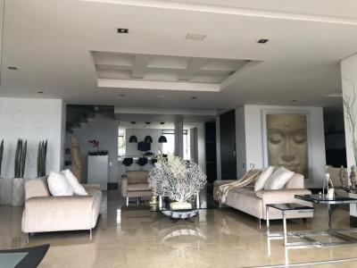 Apartamento En Venta En Cali En Normandia V6805, 596 mt2, 6 habitaciones