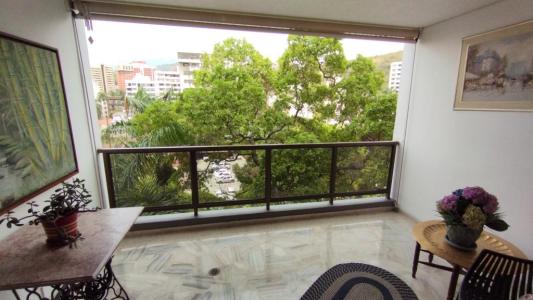 Apartamento En Venta En Cali En Centenario V11359, 143 mt2, 3 habitaciones