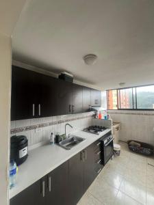 Apartamento En Venta En Cali En La Hacienda V14522, 84 mt2, 3 habitaciones