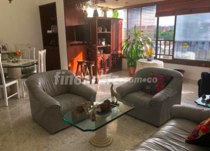 Apartamento En Venta En Cali En Ciudad Jardin V15104, 142 mt2, 3 habitaciones