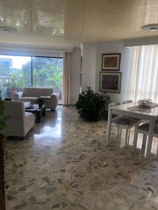 Apartamento En Venta En Cali En San Vicente V18986, 115 mt2, 3 habitaciones