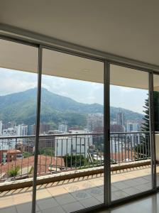 Apartamento En Venta En Cali En La Arboleda V35507, 140 mt2, 3 habitaciones