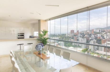 Apartamento En Venta En Cali En Normandia V5639, 458 mt2, 3 habitaciones