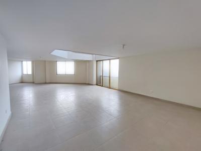 Apartamento En Venta En Cali En Granada V85983, 384 mt2, 5 habitaciones