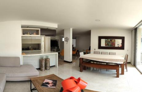 Apartamento En Venta En Cali En Pance V92916, 192 mt2, 3 habitaciones