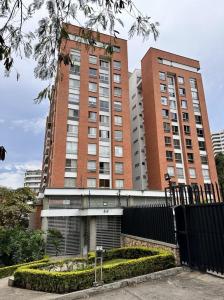 Apartamento En Venta En Cali En Normandia V95830, 176 mt2, 3 habitaciones