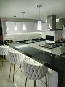 Apartamento En Venta En Cali En Cristales V106766, 110 mt2, 3 habitaciones