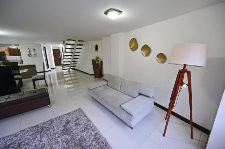 Apartamento En Venta En Cali En Centenario V118122, 153 mt2, 3 habitaciones